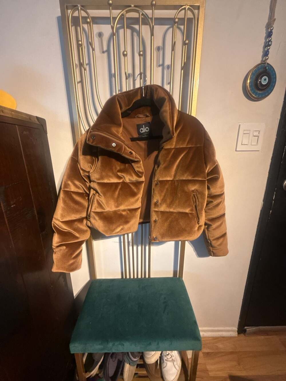 Alo Yoga Gold Rush Rib Velour Puffer Jacket In Cinnamon Brown